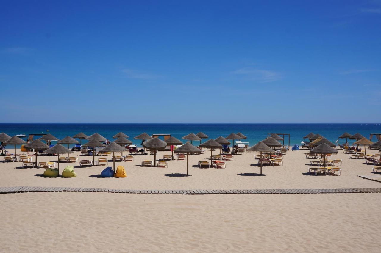 Monte Gordo Beach Flat With Balcony Bagian luar foto